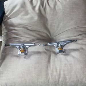 BRAND NEW INDEPENDENT TRUCKS 149 stage 11